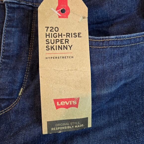 NWT Levi's 720 High Rise Super Skinny‎ Distressed Jeans Women's Size 6 Short - Picture 3 of 5